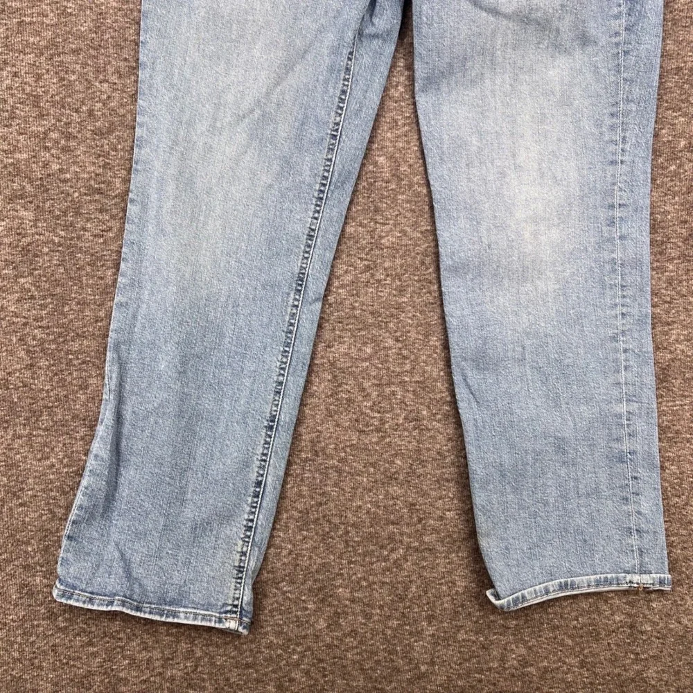 Lee Women Vintage Straight 10 Light Wash Blue Denim Jeans Mid Rise Stretch Pants